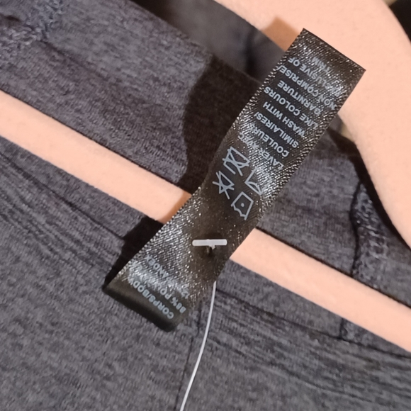 KYODAN DRESS ROMPER
GRAY
For a blissful practice. - Picture 7 of 10